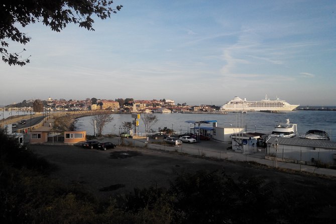 4-hour Boat Trip with Fishing, Lunch and Unlimited Drinks in Nessebar - Fishing with supplied rods