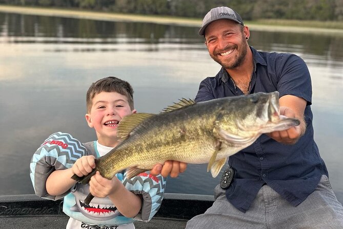4 Hours Morning Bass Fishing in Orlando - Captain David’s role on the boat