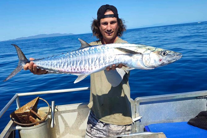 4H Snorkeling and Fishing Cruise on Magnetic Island - Horseshoe Bay and the return along the coast