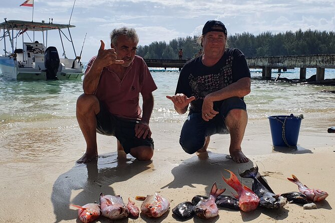 A Day of Big Game Fishing in a small group - Leaving Coco Beach for the open Pacific