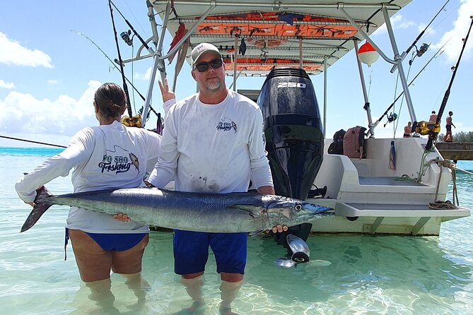 A Day of Big Game Fishing in a small group - The guide team and the small-group feel