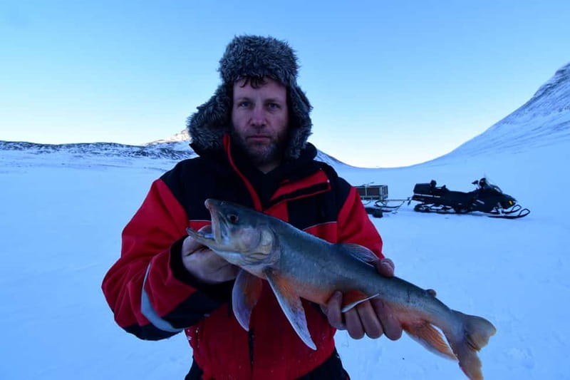 Abisko: Ice Fishing Experience - Clothing and Cold Weather Preparation
