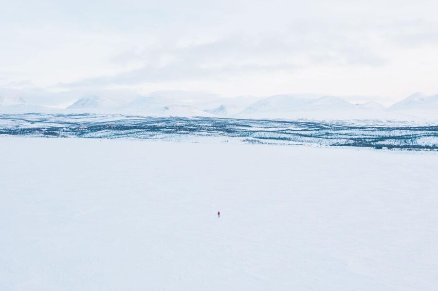 Abisko: Lake Torneträsk Arctic Ice Fishing Trip - Why the lake choice changes during the season