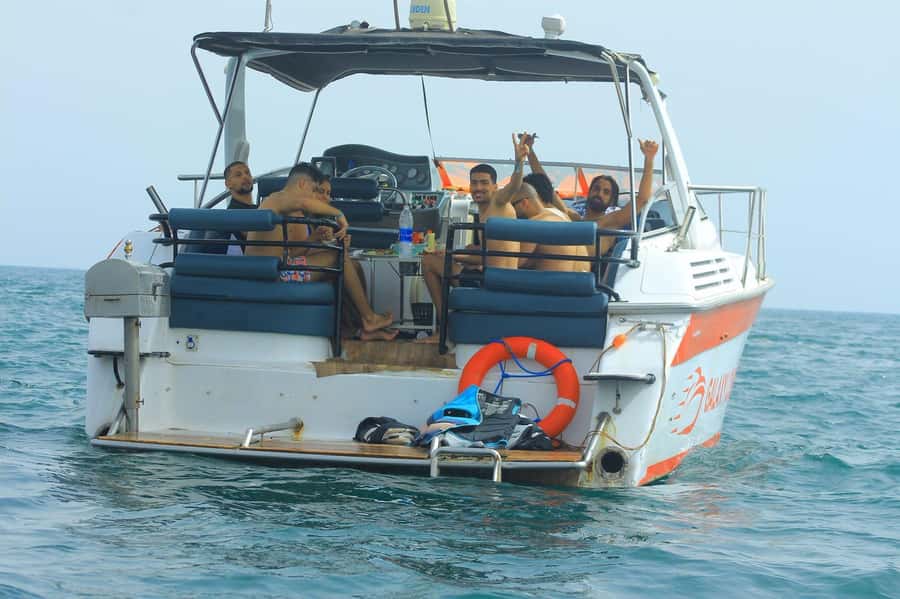 Agadir: Boat Tour with Lunch, Fishing & Jetski - Fishing before lunch