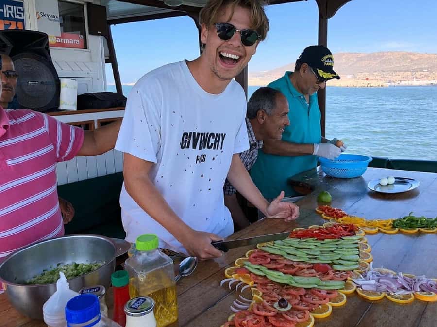 Agadir: Boat Trip with Fishing, Swimming, and BBQ Lunch - FAQ