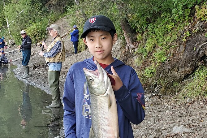 Alaskan Salmon 8-Hour Fishing Experience - Fresh salmon can turn the day into lunch