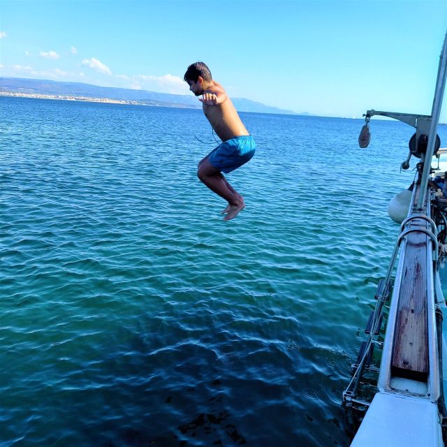 Alghero: Gulf of Alghero Fishing Boat Trip with Fresh Lunch - Should you book it?