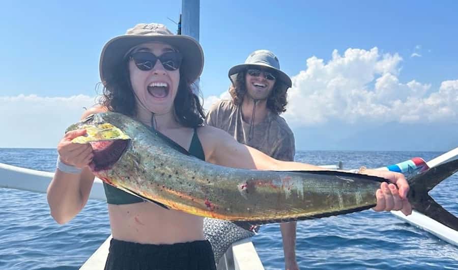 Amed: Private Sunrise Fishing & Catch-and-Cook Experience - What four hours on the water feels like