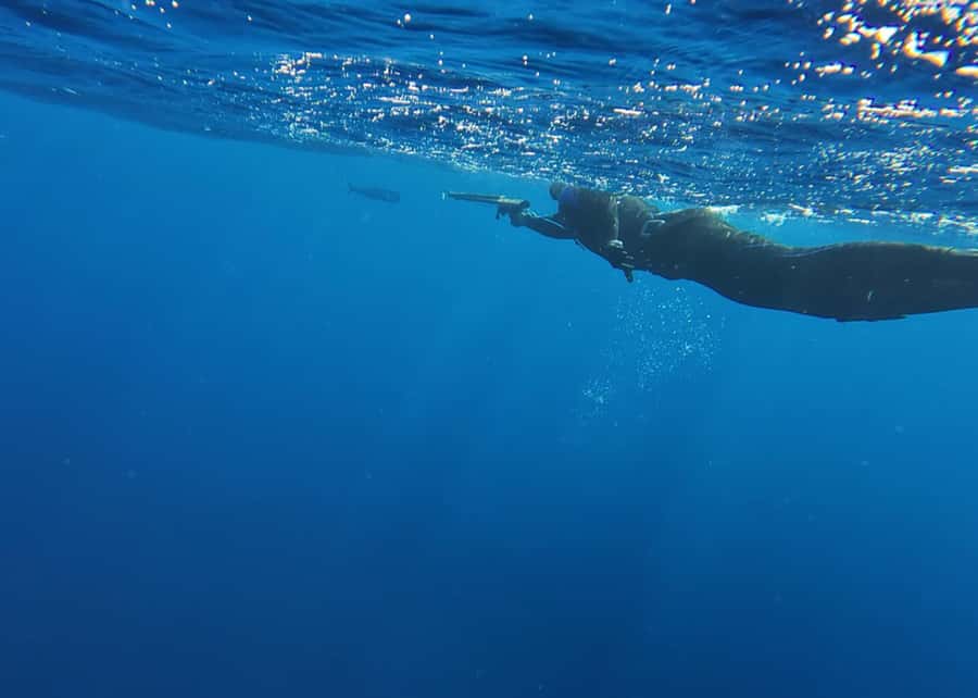 Amed: Spearfishing, Freediving and Catch & Cook Adventure - Returning by boat and sitting down for dinner