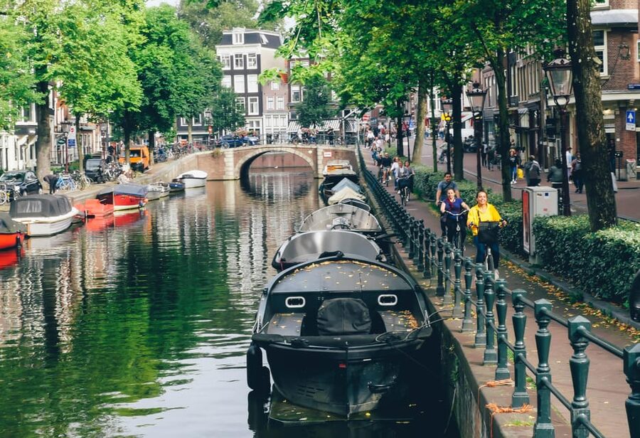 Amsterdam: Urban Bike Tour, Graffiti Art & Magnet Fishing - Should you book the Amsterdam Urban Bike Tour?