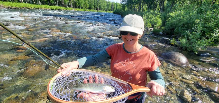 Anchorage: Full-day guided fly-fishing with Hotel Pickup - Should you book the $359 trip?