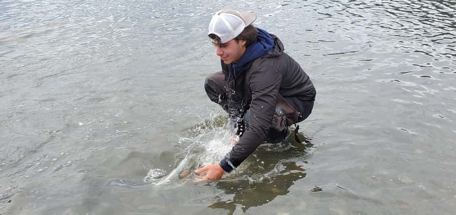 Anchorage: Full-day guided salmon fishing with Hotel Pickup - The possible fresh-salmon finish