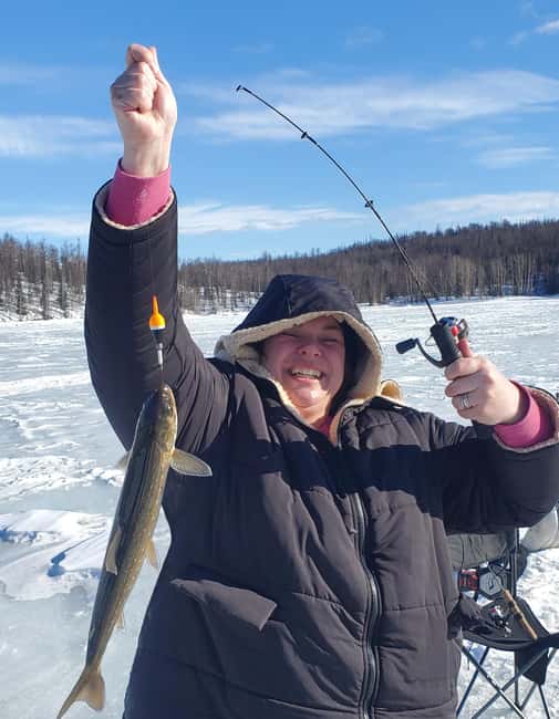 Anchorage: Ice Fishing Trip With Transportation - Three and a half hours on the ice