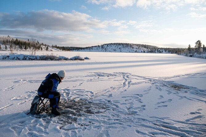Arctic Fishing & Open Fire Cooking - Rahajärvi: A Real Winter Fishing Lesson