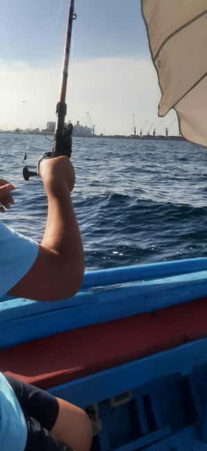 Bari: Fishing experience aboard an authentic fishing boat - Wine, taralli, and time on the water