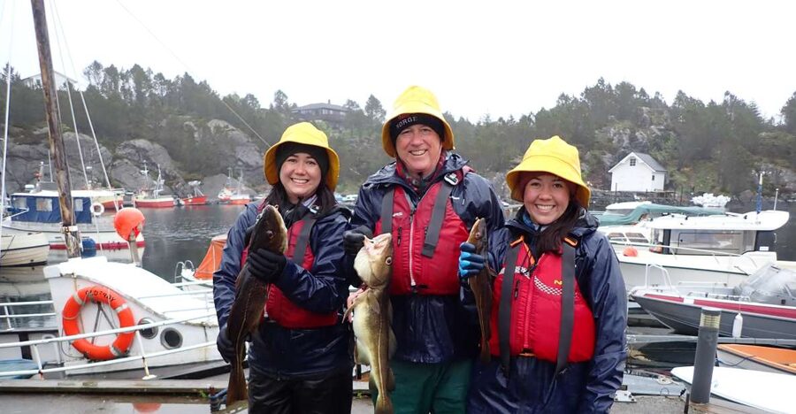 Bergen: Guided Fishing Tour with Outdoor Cooking - From Bergen streets to the islands of Øygarden
