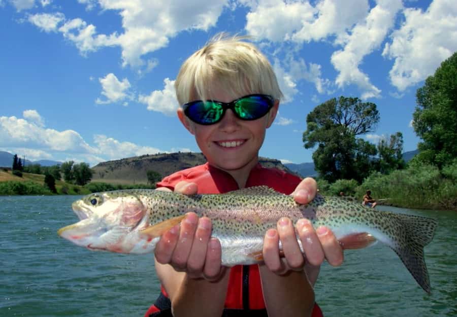 Big Sky: Learn to Fly Fish on the Gallatin River (3 hours) - River safety and the move to fishing