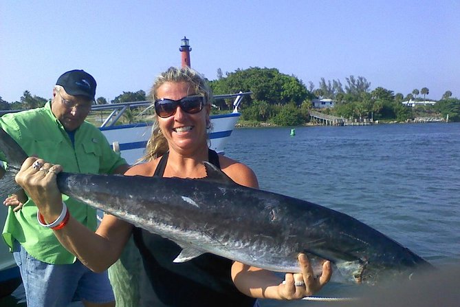 Blue Heron Drift Fishing Family Friendly Charter - Setting out from Jupiter for a four-hour fishing run