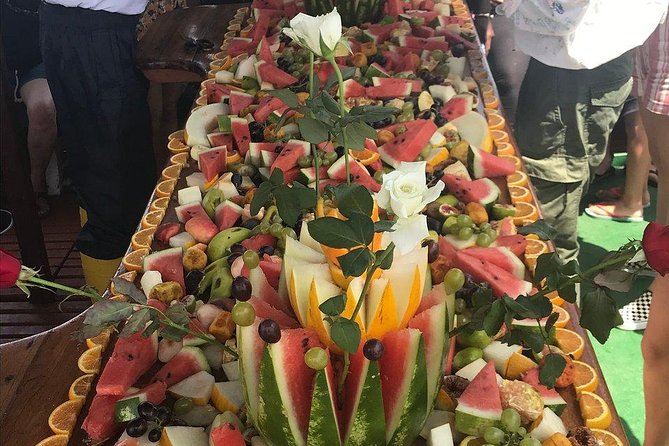 boat trip from 9 am to 3 pm fishing & swimming & barbecue & dessert - The barbecue lunch served on board