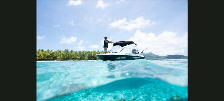 Bora Bora: Snorkeling and Fishing Tour with Lunch Option - Meeting Alex at the dock
