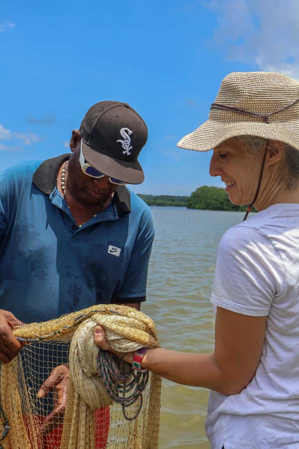Cartagena: Mangrove Eco Tour & Fishing with Transportation - Who should book this La Boquilla experience?