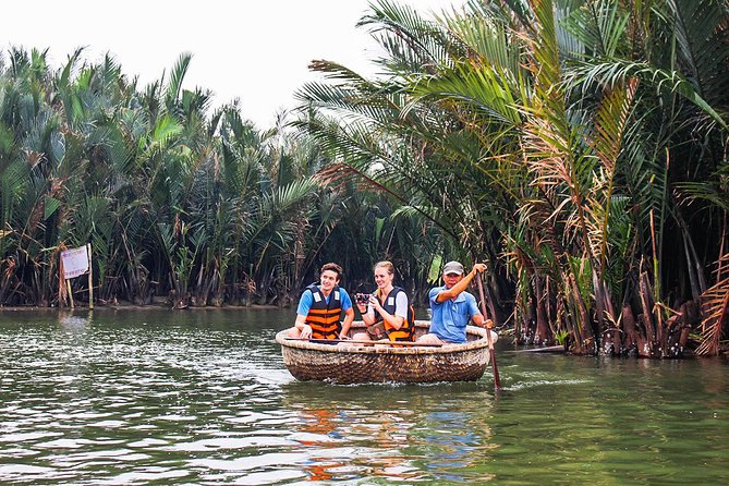 Cooking Class Hoi An:Local Market, Basket Boat, Fishing & Cooking - Inside the family kitchen