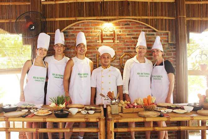 Cooking Class Hoi An:Local Market, Basket Boat, Fishing & Cooking - Group size, timing, and comfort