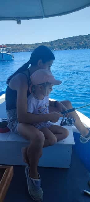Crete: Boat Cruise with Fishing, Swimming, Lunch, and Drinks - Practical packing advice