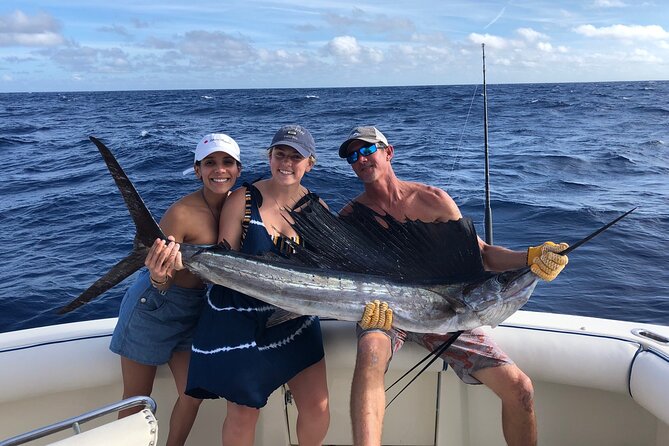 Deep sea fishing charters in Fort Lauderdale aboard 52' Hatteras - Four fishing methods, four different kinds of action