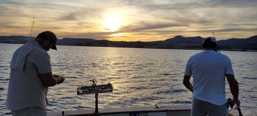 Estepona: Fishing Tour StartFisher 1060 - Who will enjoy this Estepona charter most