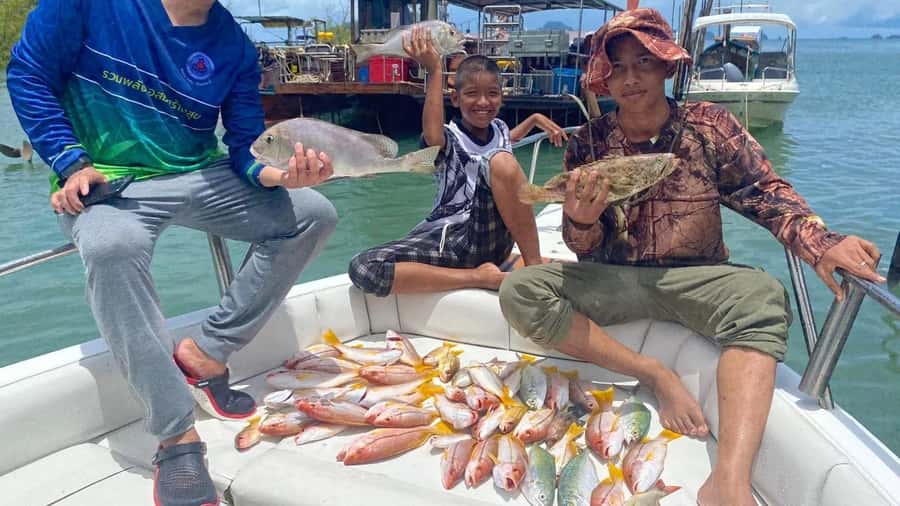 Fishing at Krabi : Full day - What to pack for eight hours at sea
