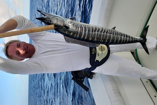Fishing Charter 4 hours - The $820 price and who gets good value