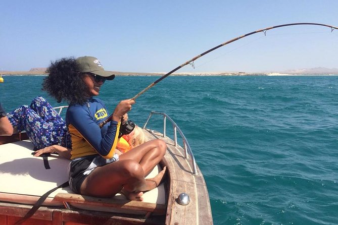 Fishing Snorkeling and Barbecue - A private boat from Sal Rei to Djeu