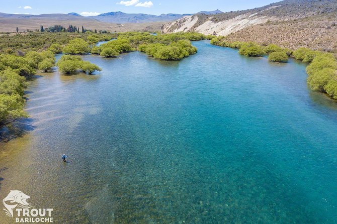 Fly Fishing Trips in Bariloche - A riverbank lunch with steak and Malbec