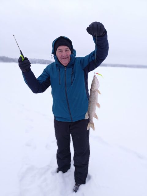 From Helsinki: Bodom Lake Ice Fishing with Food & Drinks - Meeting David outside Storyville