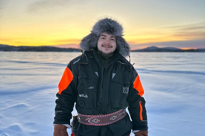 From Saariselkä: Ice Fishing Tour to Lake Inari, reindeers &lunch - From Saariselkä to the frozen shore of Lake Inari