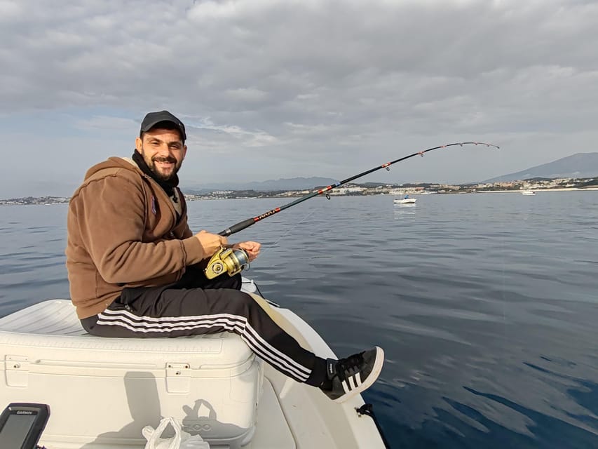 Fuengirola: Bottom Fishing with Jigging and Squid, 2, 4 and 6 hours - Snacks, beer, and the value of the price