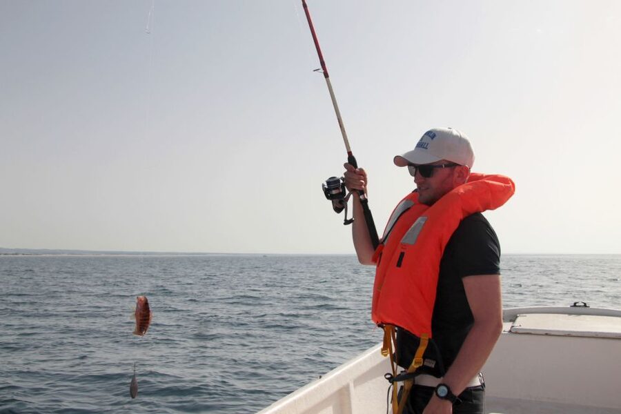Fuzeta: 2.5-Hour Sport Fishing Tour - Learning the basics from the skipper