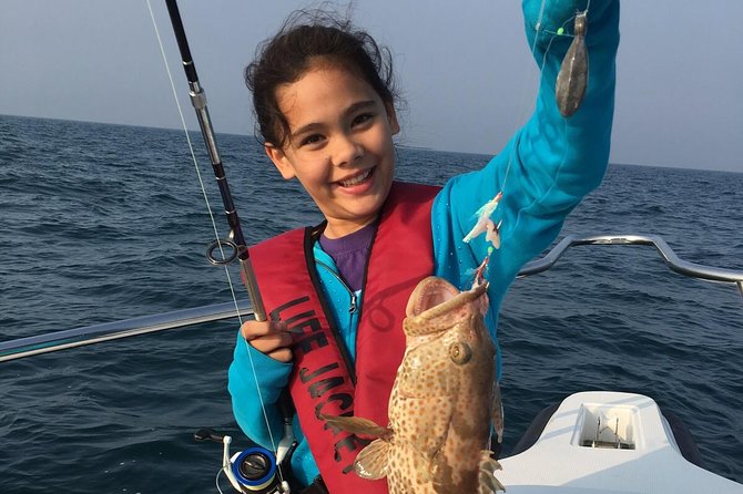 Go Fishing Dubai 5 hours Trolling & Regular Fishing - The boat’s safety and fishing equipment