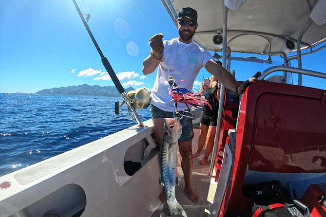 Half-day Big Fishing in Moorea on shared tour - Four hours of searching, waiting, and sudden action