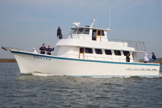 Half Day Offshore Fishing Trip - Captain and mate support on the rail