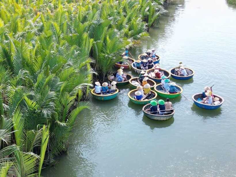 Hoi An: Cooking Class, Crab Fishing-Basket Boat, Market Tour - Preparing five Vietnamese dishes