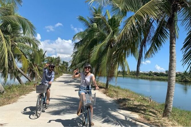 Hoi An Farming And Fishing Life - Starting with bicycles near Tra Que