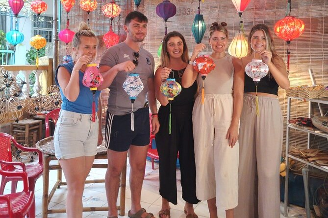 Hoi An Full Lantern Making Class , Basket Boat , Crab Fishing And Food - Making a Hoi An lantern that fits in your suitcase