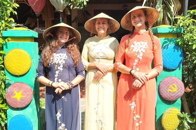 Hoi An Full Lantern Making Class , Basket Boat , Crab Fishing And Food - Crab fishing gives the boat ride a purpose