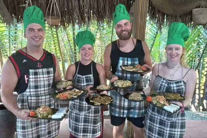 HoiAn:Making Lantern & Cooking Class-BasketBoat Ride,Crab fishing - Lantern making with a practical souvenir
