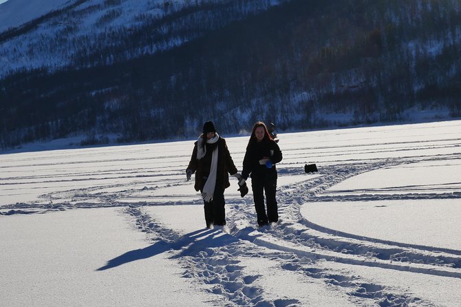 Ice Fishing On The Fjord - Timing, clothing, and practical details