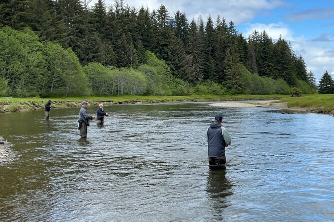 Icy Strait River Fishing & Wildlife Search - The short hike to the spawning grounds