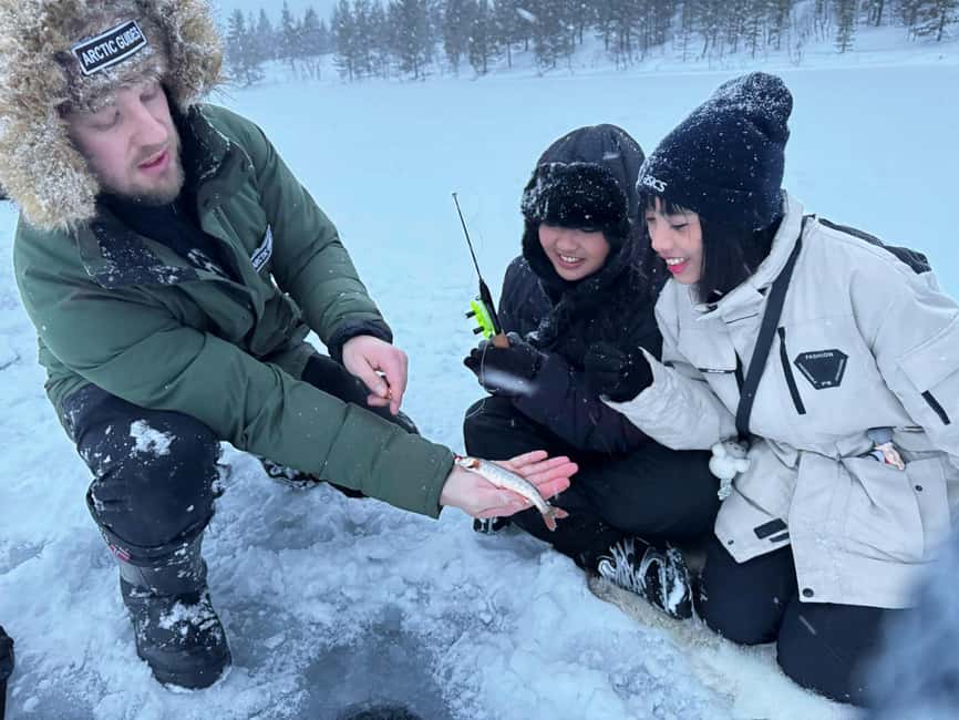 Ivalo: Ice Fishing trip to Lake Inari - Setting up on the frozen lake