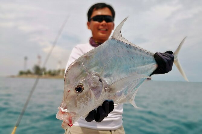 Join-in Yacht Fishing at the Southern Islands of Singapore - Booking details that matter